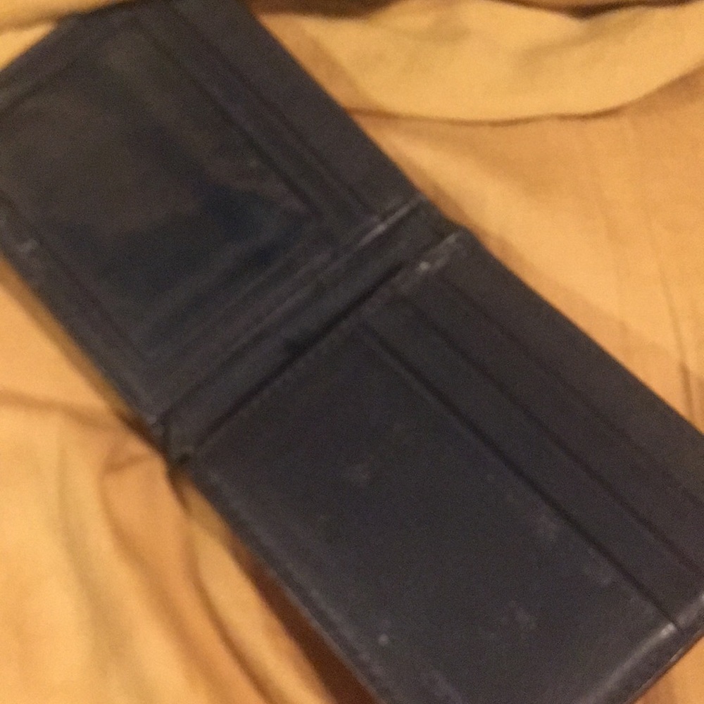 Used men’s coach wallet - Picture 2 of 3